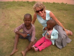 Di visiting Asimbonge and Ncedo