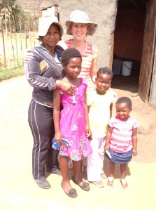 Di with Tholakele and her children.